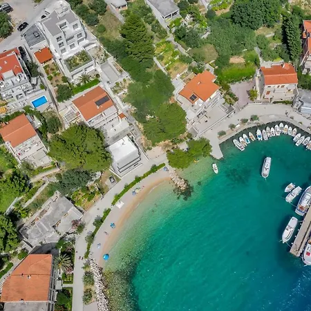 Mili Stomarica * Brela